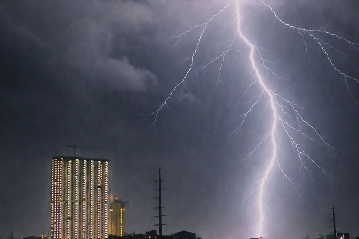 Real representative image for Hail: How to Protect Your Car, Phone, and Home Electronics